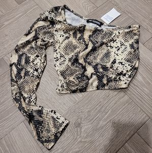 One shoulder crop top reptile print